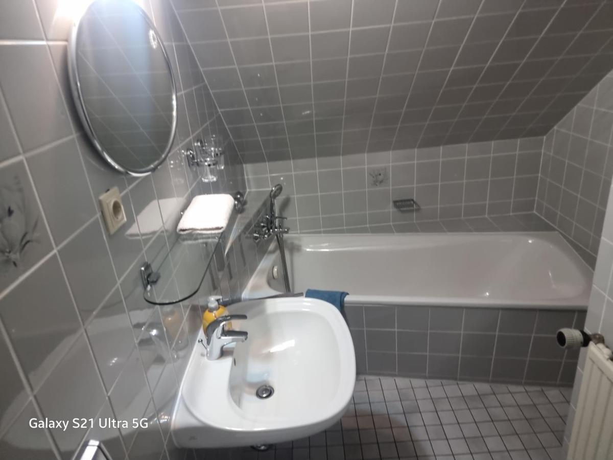 1A Hotel Zimmer Frei Spremberg Extérieur photo
